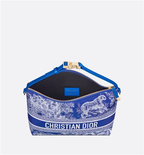 Medium DiorTravel Nomad Pouch Blue Toile de Jouy .